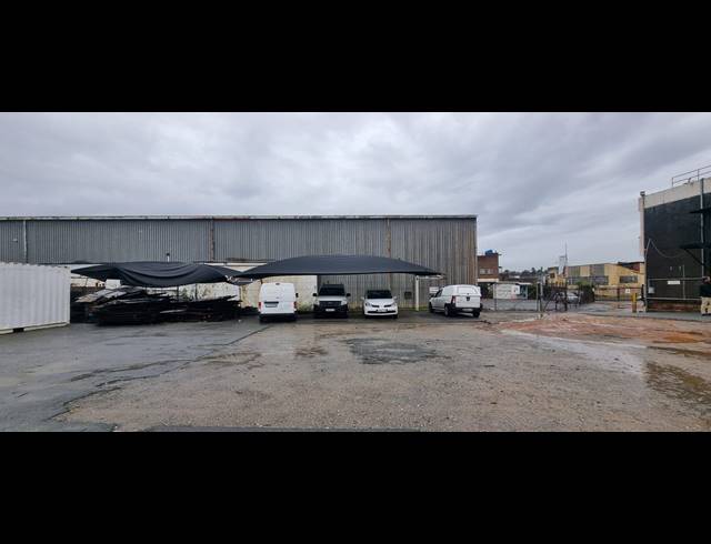 9,000M² WAREHOUSE FOR SALE IN SPRINGFIELD